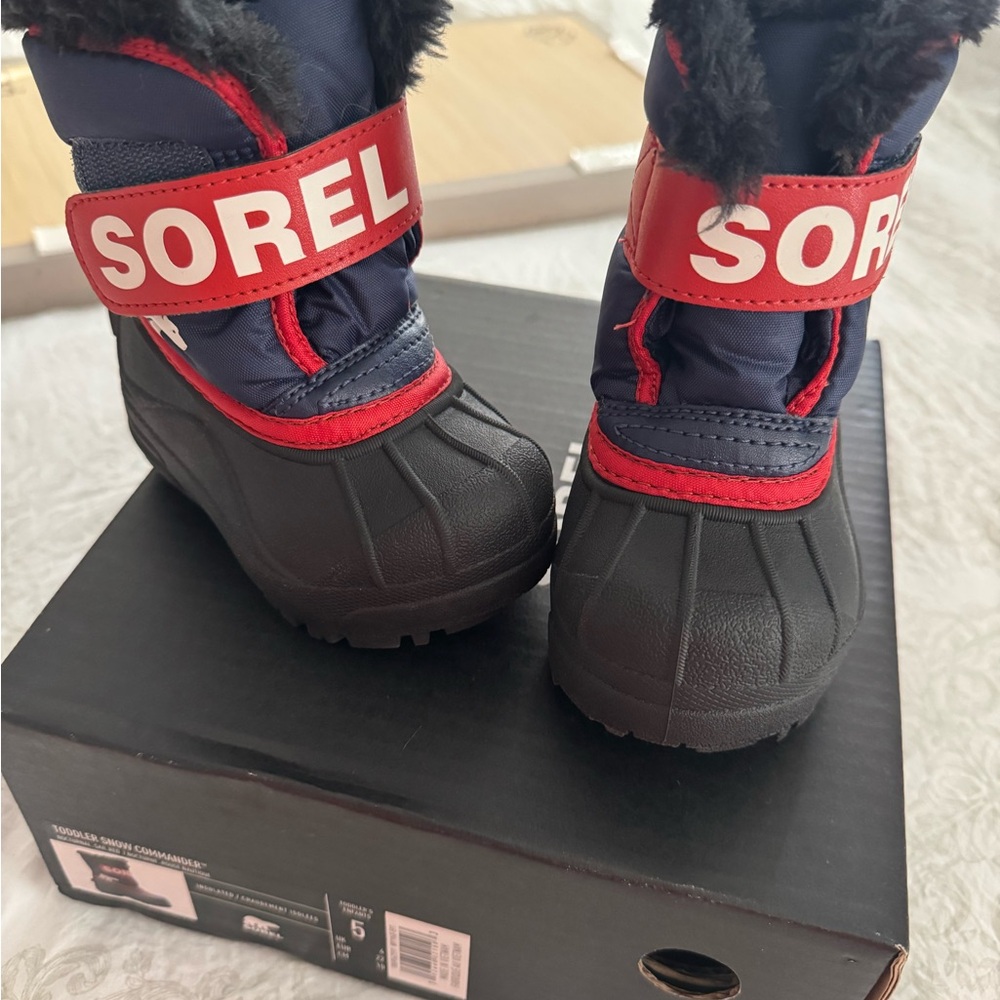 Sorel Toddler Snow Commander Boots in Black and Red